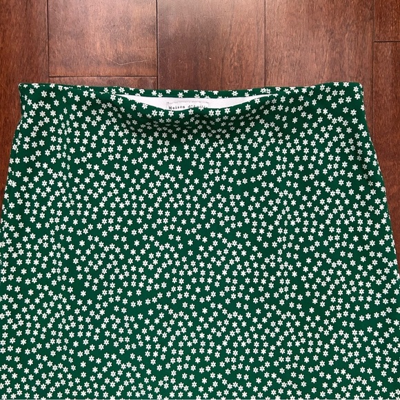Maison D’ Amelie Springtime Green and White Ditsy Floral Skirt, Size 8 - Picture 2 of 8